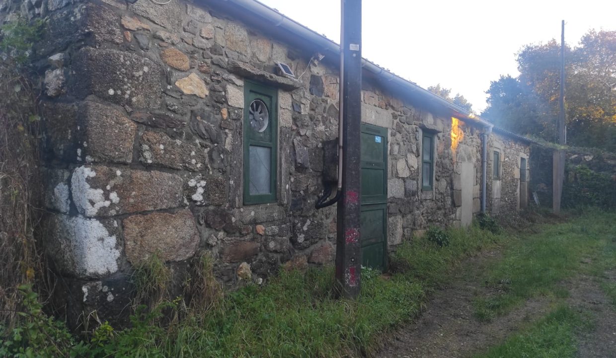 CASA CON TERRENO PUEBLA DEL CARAMIÑAL (8)