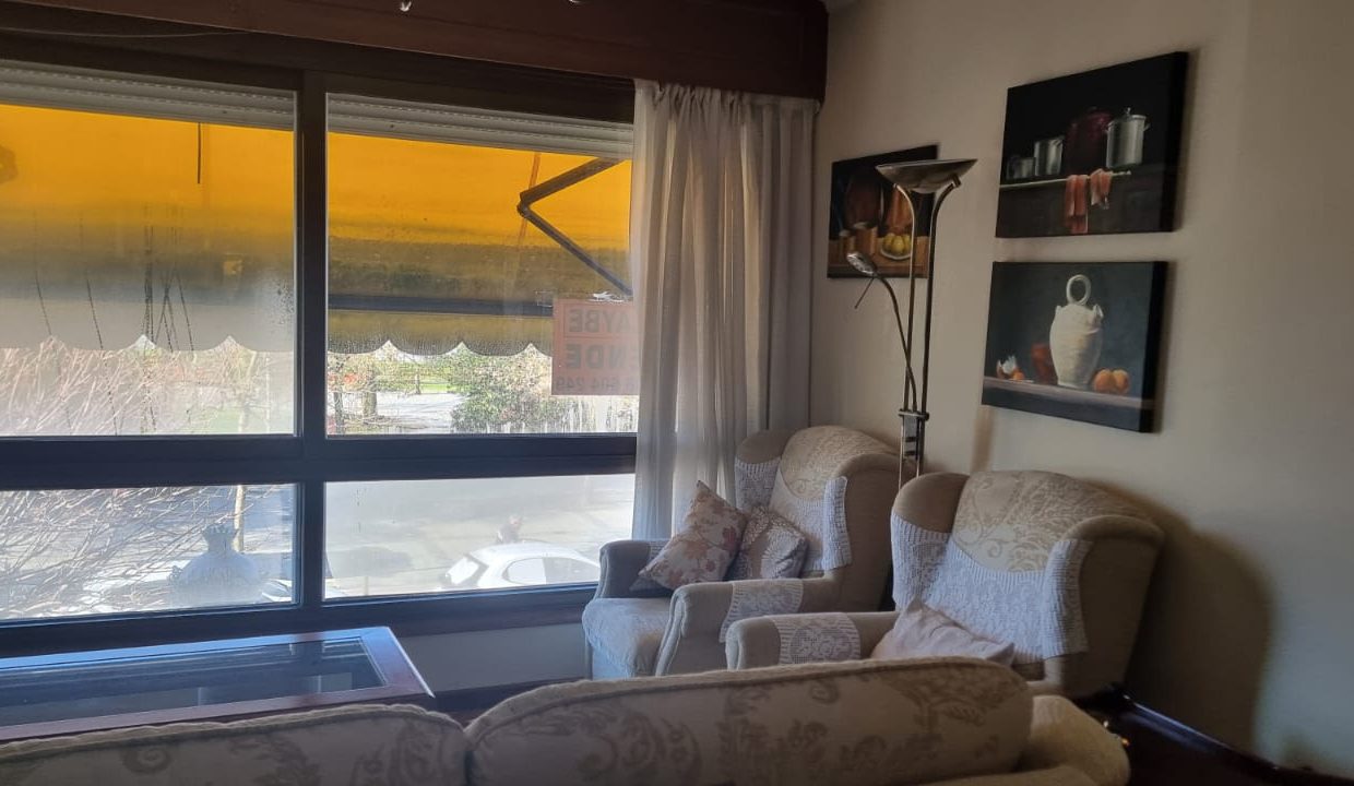 Salón comedor – Avenida de la Marina – Vilagarcía