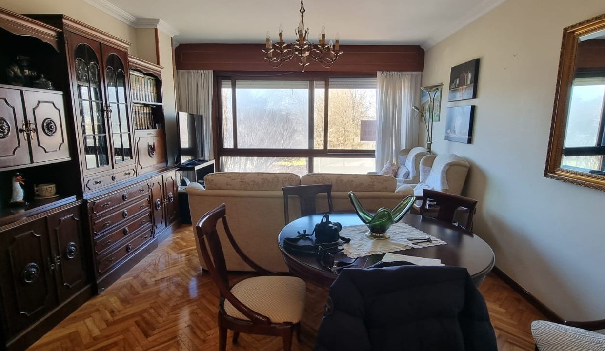 Salón comedor – Avenida de la Marina – Vilagarcía