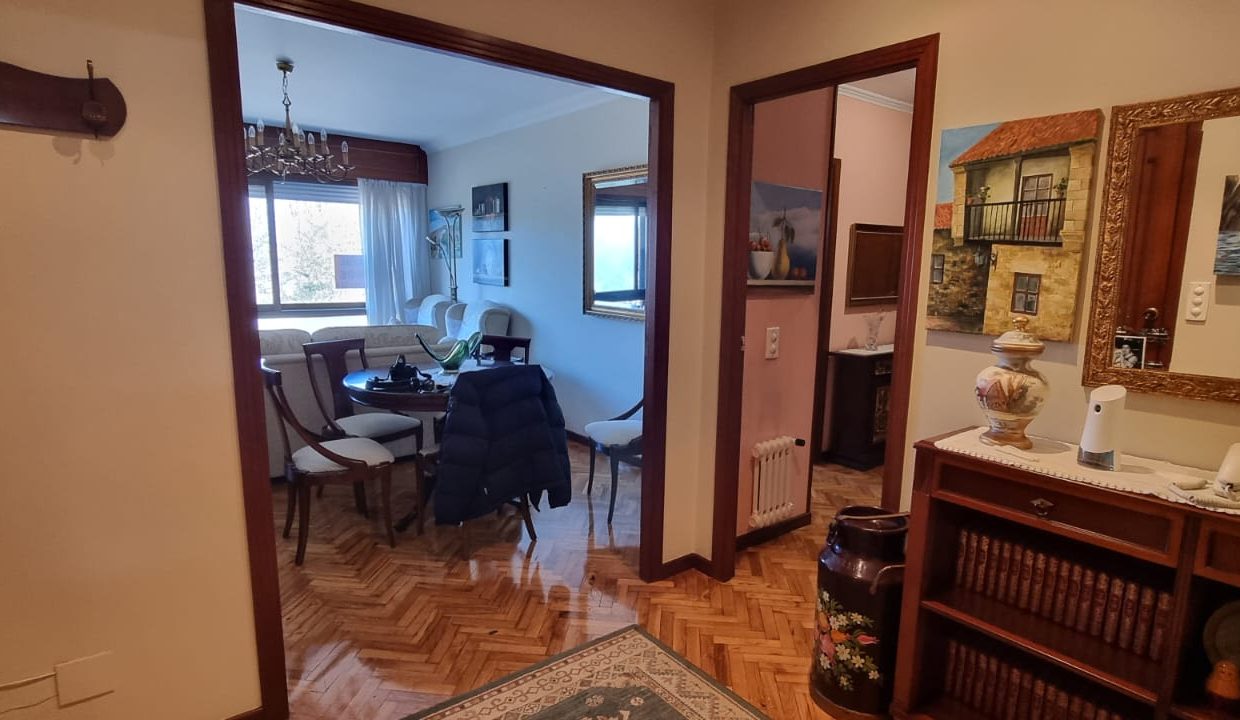 Hall de entrada – Avenida de la Marina – Vilagarcía