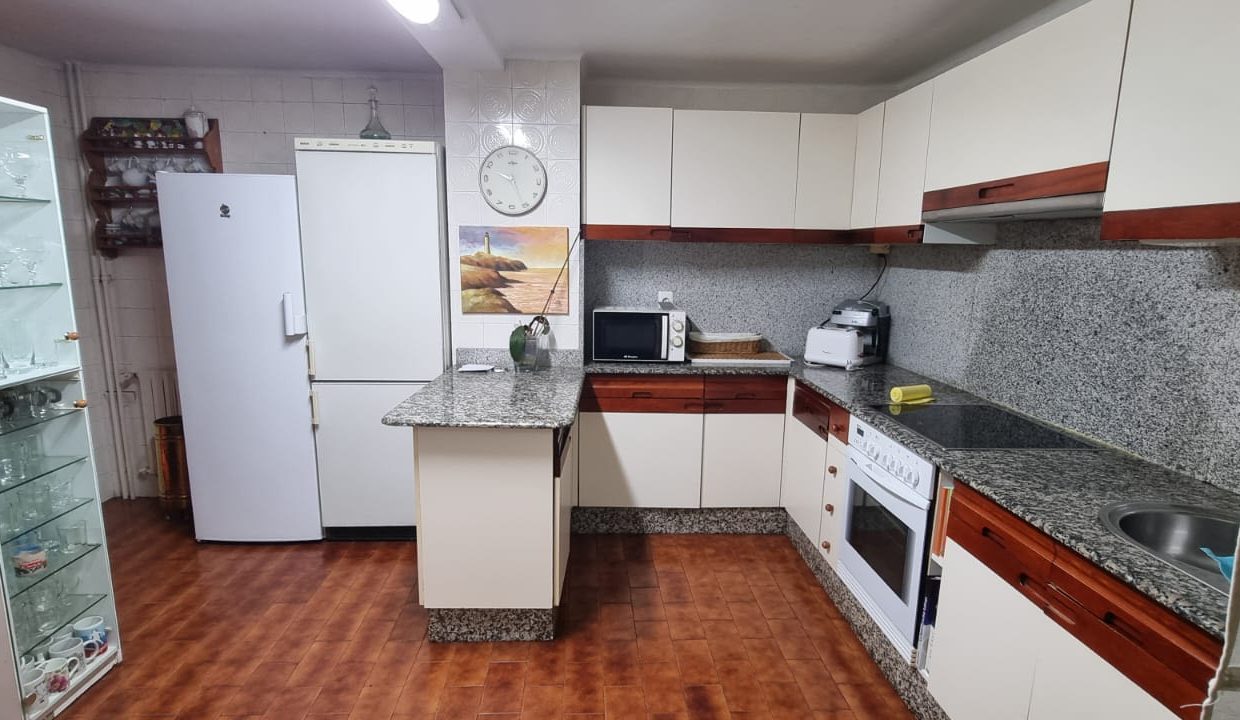 Cocina independiente – Avenida de la Marina – Vilagarcía