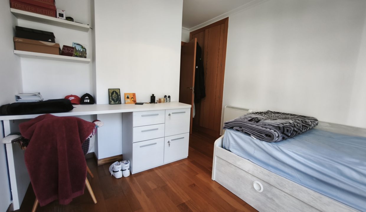 PISO EN PLAZA DE ESPAÑA – RIBEIRA, MODERNO Y LISTO PARA ENTRAR A VIVIR