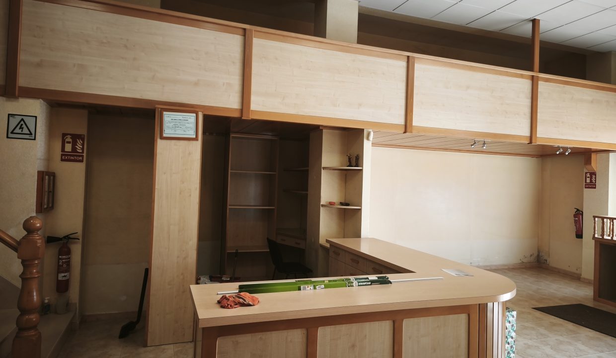 Local comercial en Rianxo con amplitud interior