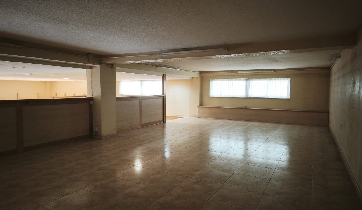 Bajo en Rianxo con gran superficie