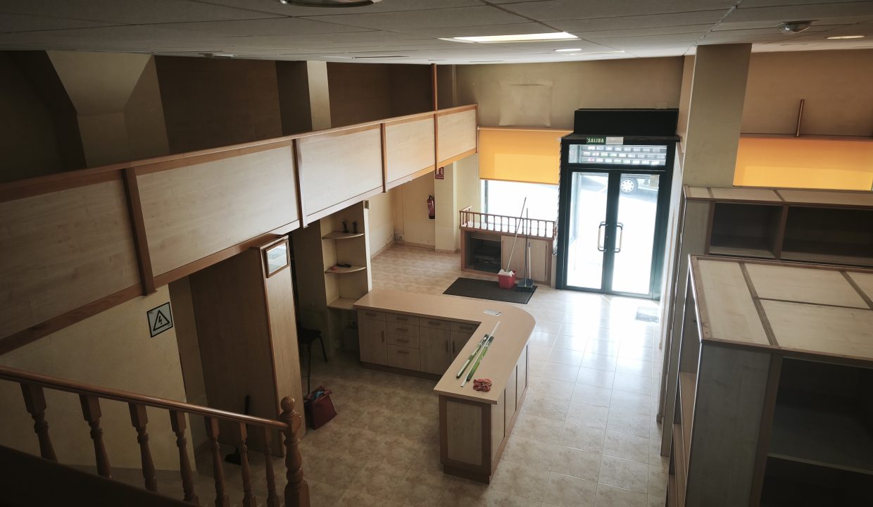 Local comercial en venta en Rianxo