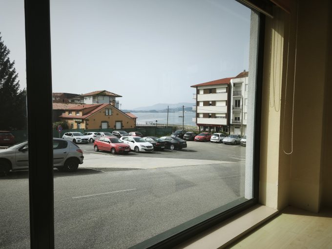 Local comercial de 151 m² en Rianxo con múltiples posibilidades