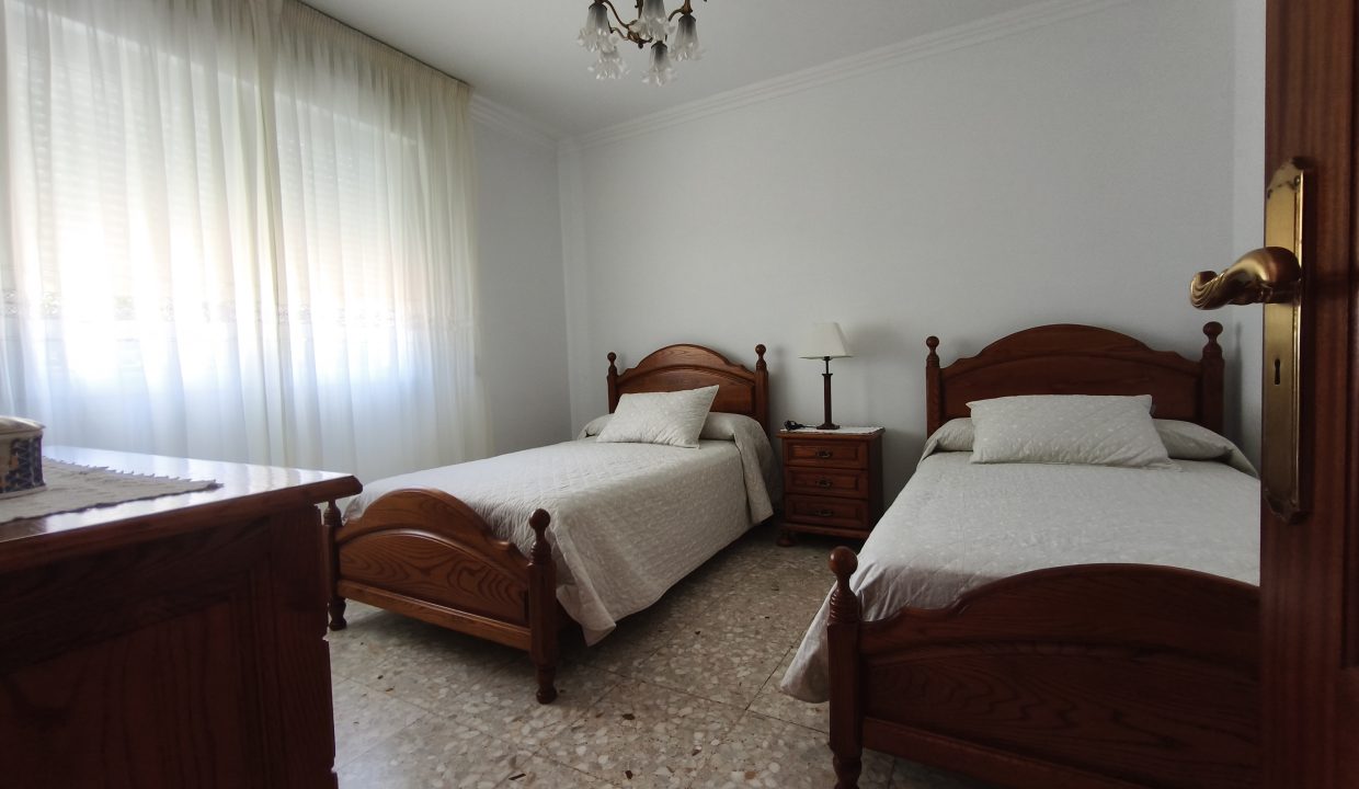 Casa amplia en Ribeira