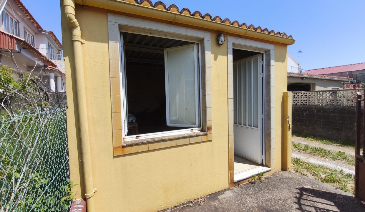 Casa en venta en A Corna, Ribeira