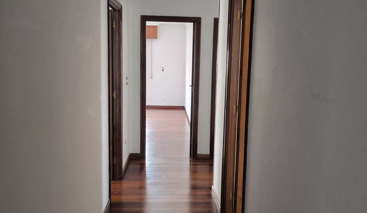 Piso moderno en el centro de Ribeira