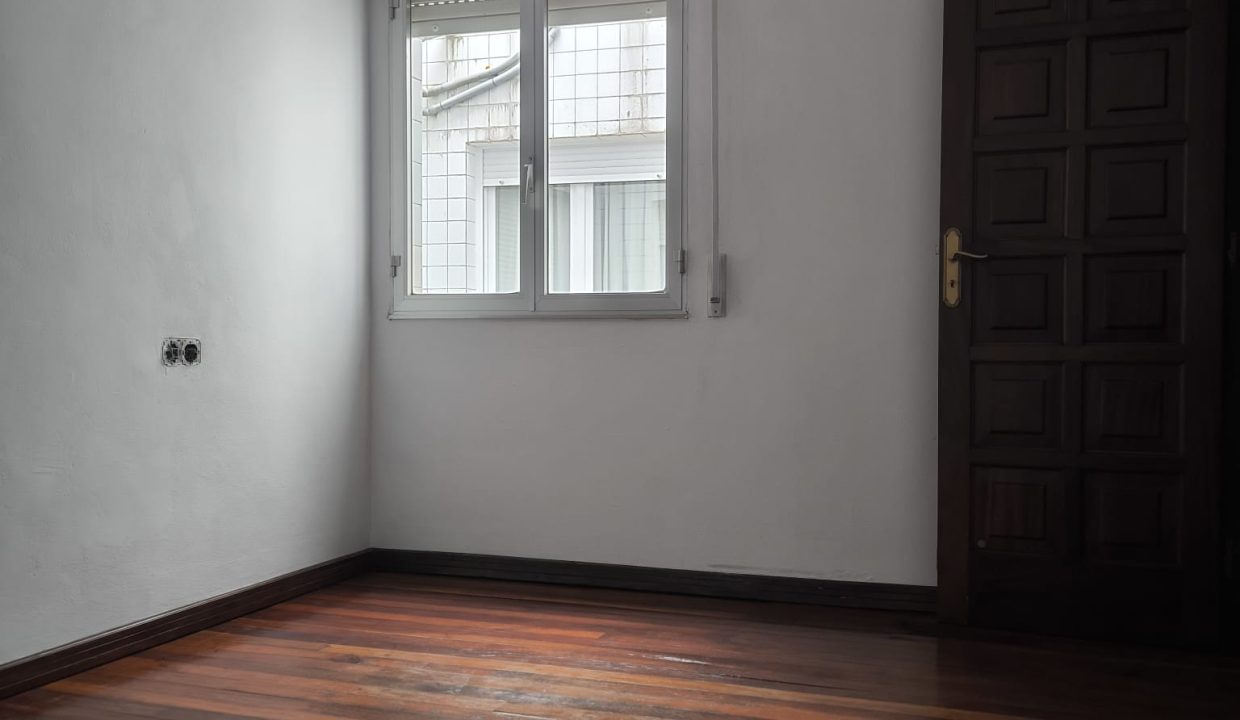 Vivienda con terraza en Ribeira