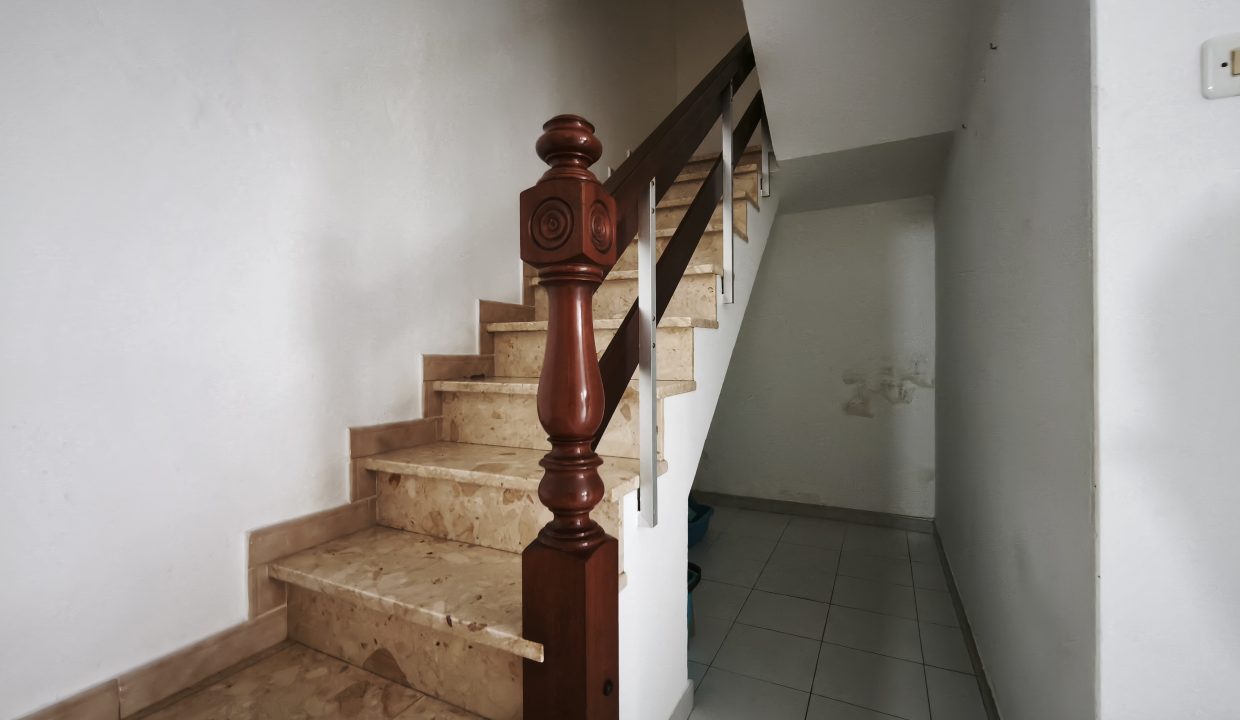 Escalera interior de la vivienda