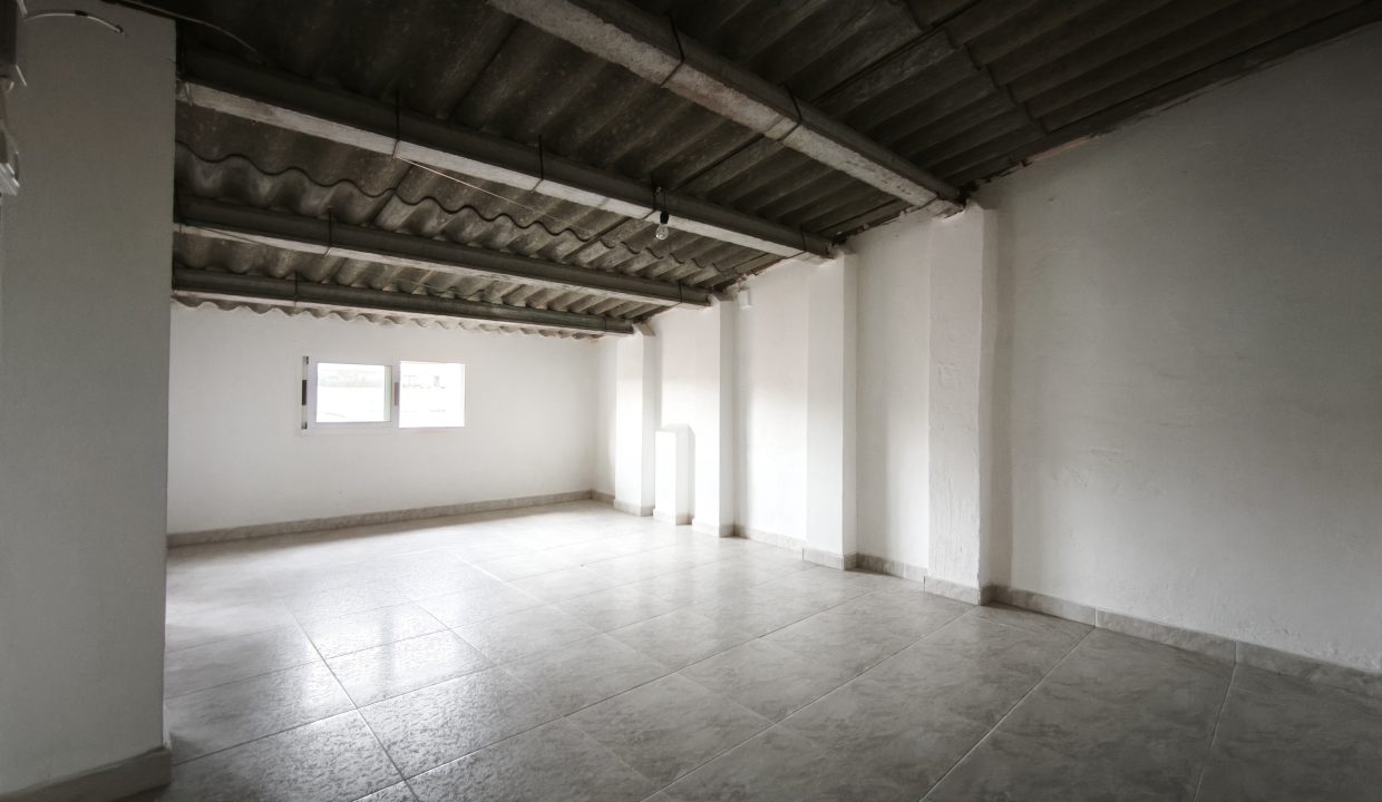 Bajo cubierta amplio y luminoso