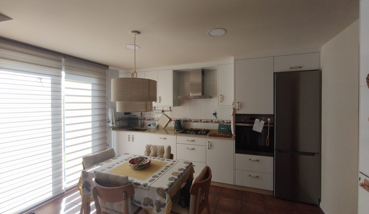Interior de la cocina en San Pedro de Muro, Porto do Son