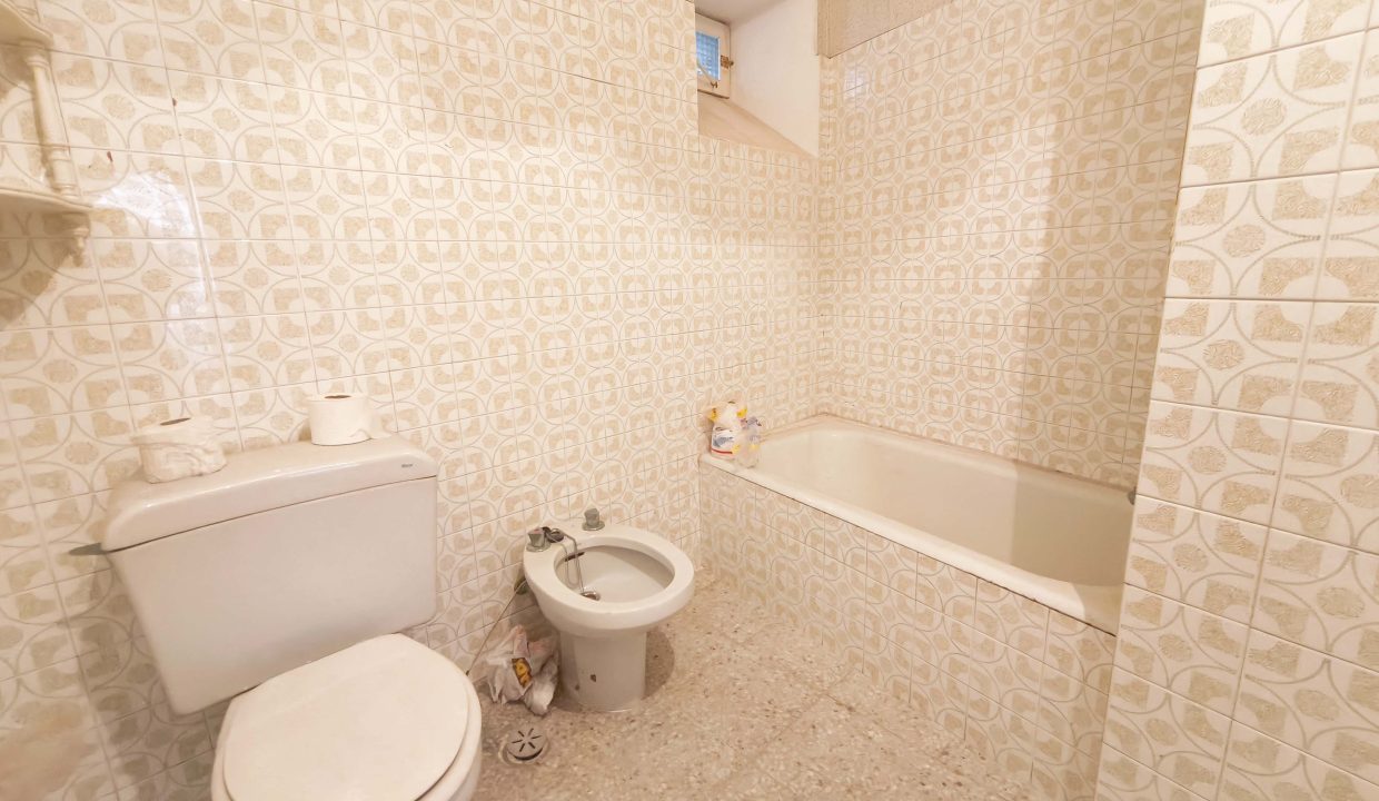 Cuarto de baño con bañera