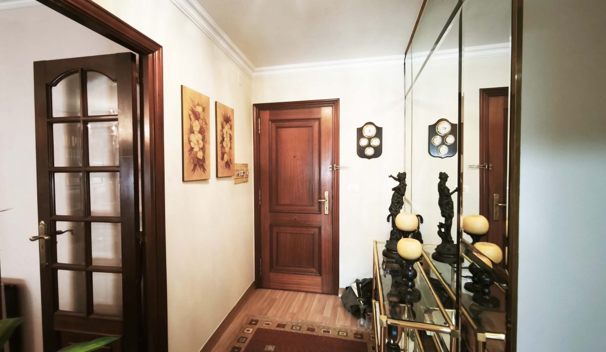 Almacenaje en la lavandería del piso en O Lagar